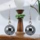 Boucles oreilles avec une pierre d'hématite ronde de 10 MM