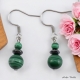 Boucles oreilles avec deux pierres en Malachite ornées d'une rondelle facettée en hématite