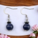 Boucles oreilles avec une pierre de Lapis Lazuli surmontée d'une hématite facettée